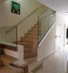 barandilla-vidrio-pasamanos-pared-225x300-5