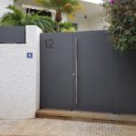 puerta-metalica-abatible-tenerife-300x225-1